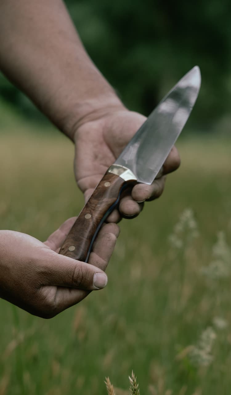 Knife making classes with master knife maker Kelvin here at Mohaka River Farm in Hawke's Bay