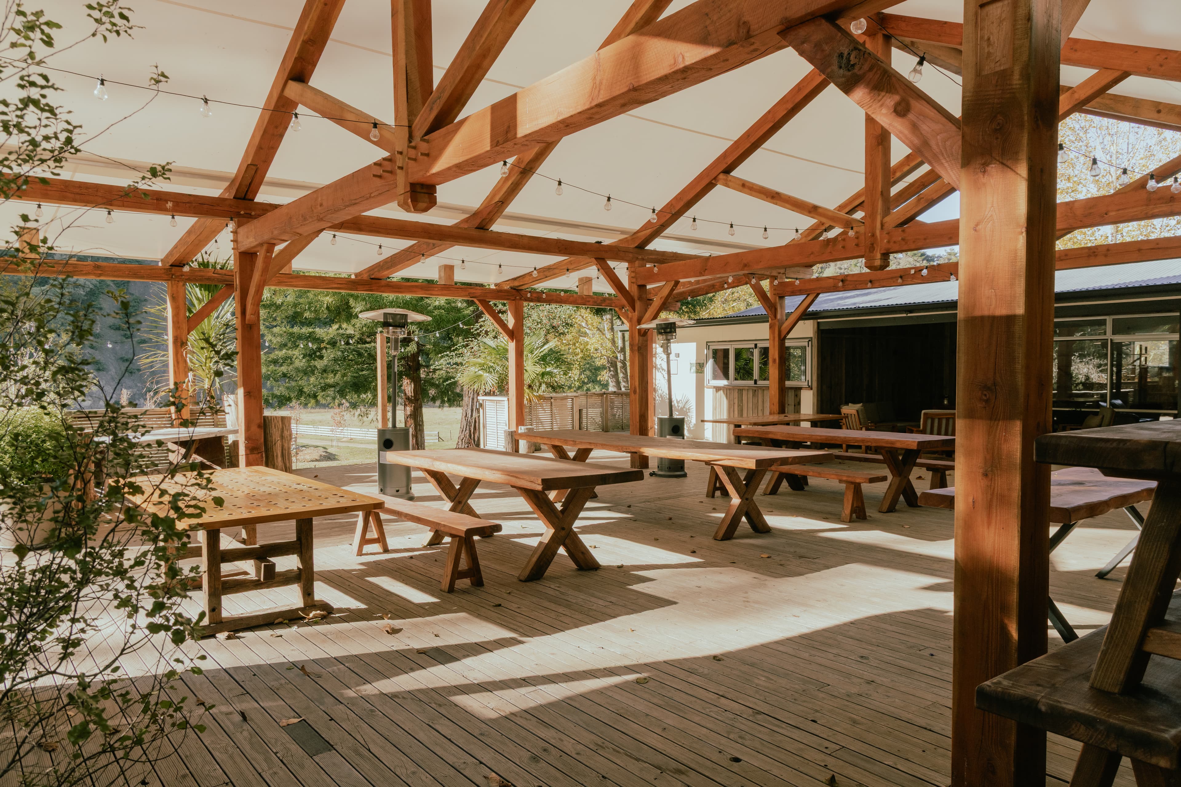Rustic country lodge in Hawke’s Bay serving as a relaxing base for fishing, hunting, crafts, and outdoor adventures.