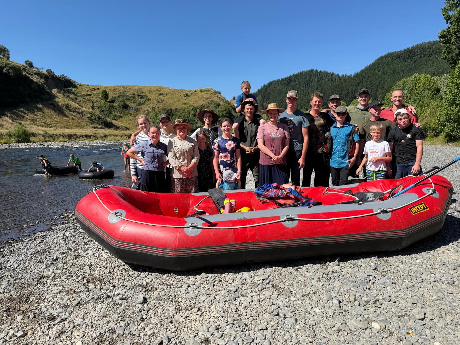 What do you think? Do you find the time and space to make memories like this with your loved ones and friends? 