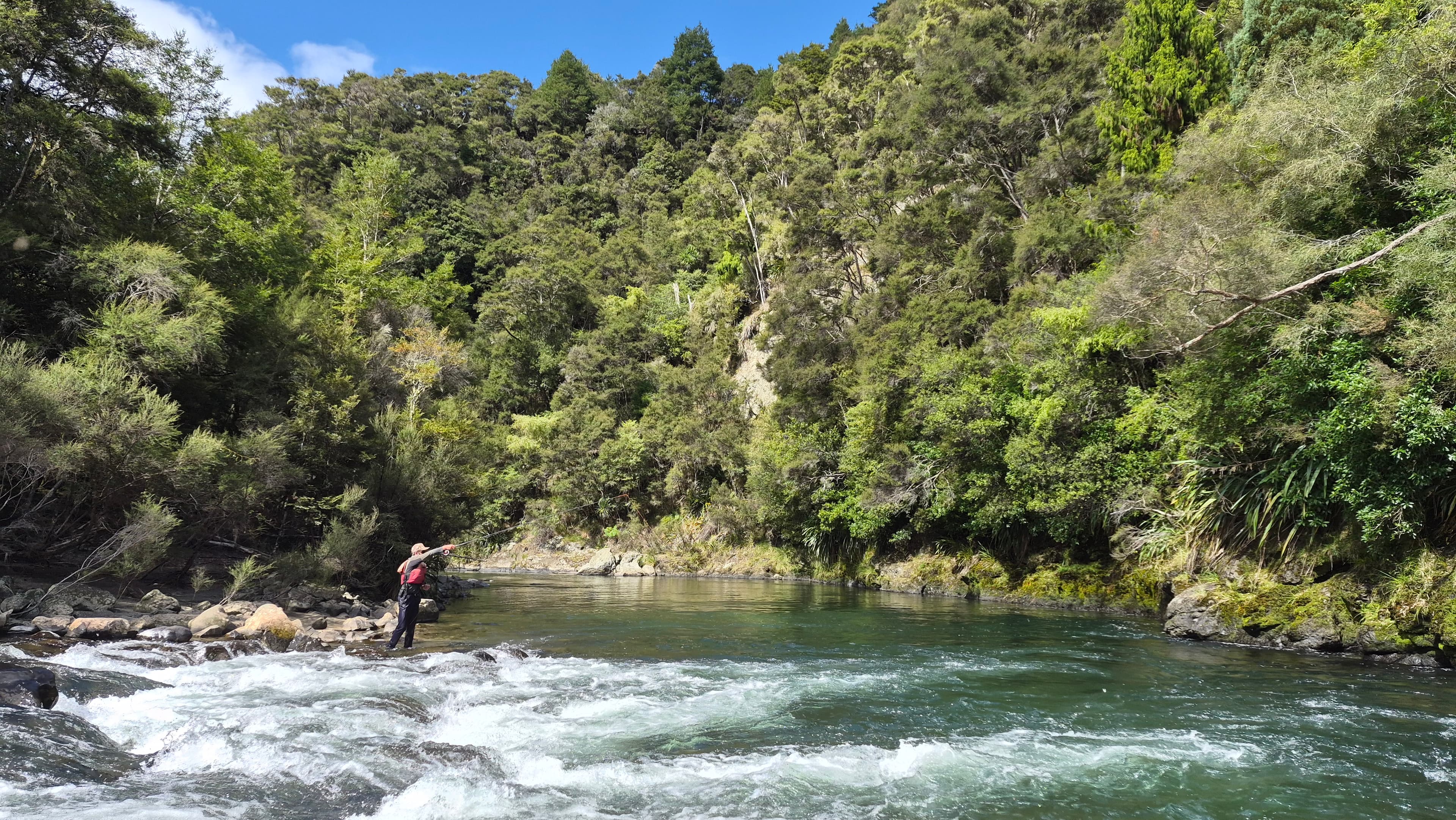 Scenic farm retreat near Taupō offering luxury accommodation, nature experiences like exceptional fly fishing on the Mohaka River